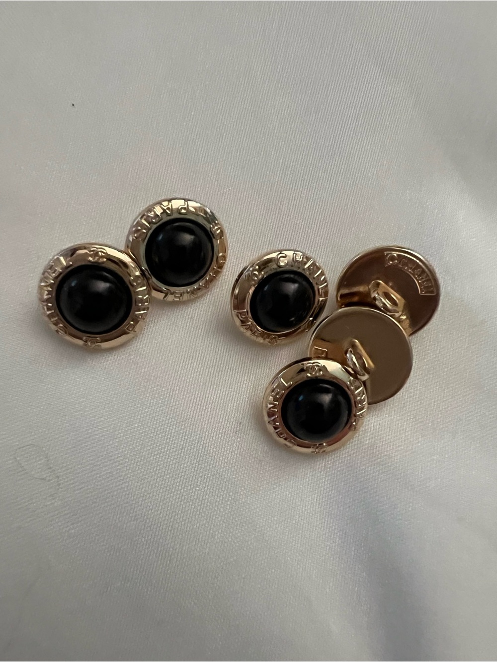 🥰 CCstyle-(set-of 6)(10mm-small) black enamel/gold/stamped/shankback